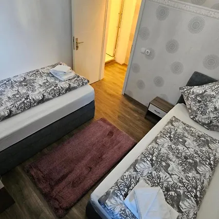 Margaretenhof Gaestehaus 4* إِرتسهاوزِن